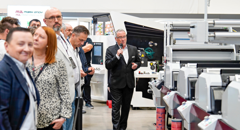 Antony Cotton, Mark Andy European sales manager, during a live press demonstration.